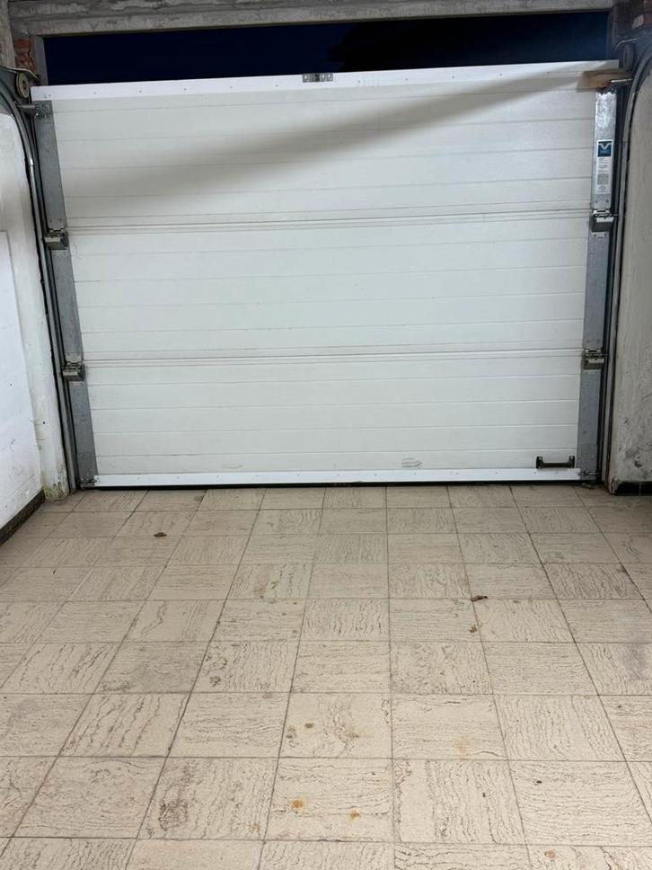 Sectionale garagepoort Vabo, Doe-het-zelf en Bouw, Hang- en Sluitwerk, Gebruikt, Scharnier, Overige materialen, Ophalen
