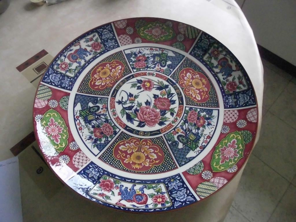 Assiette décorative de style japonais, Enlèvement
