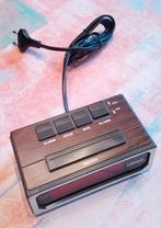 Réveil vintage qui fonctionne parfaitement, Enlèvement ou Envoi, Comme neuf, Digital
