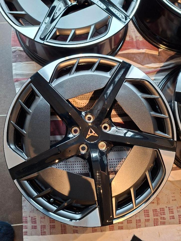 Cupra 20 inch originele ‘Hurricane’ velgen 10E601025E, Auto-onderdelen, Banden en Velgen, Velg(en), 20 inch, 215 mm, Personenwagen