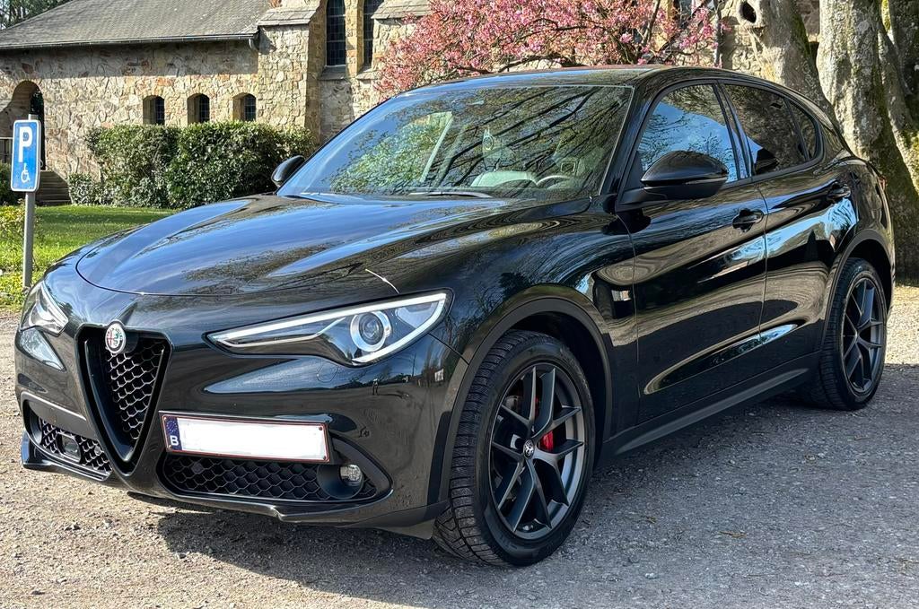 Alfa Romeo Stelvio 2022 55mkm pack Sport 2.2jtd full black, Auto's, Alfa Romeo, Particulier, Stelvio, ABS, Achteruitrijcamera