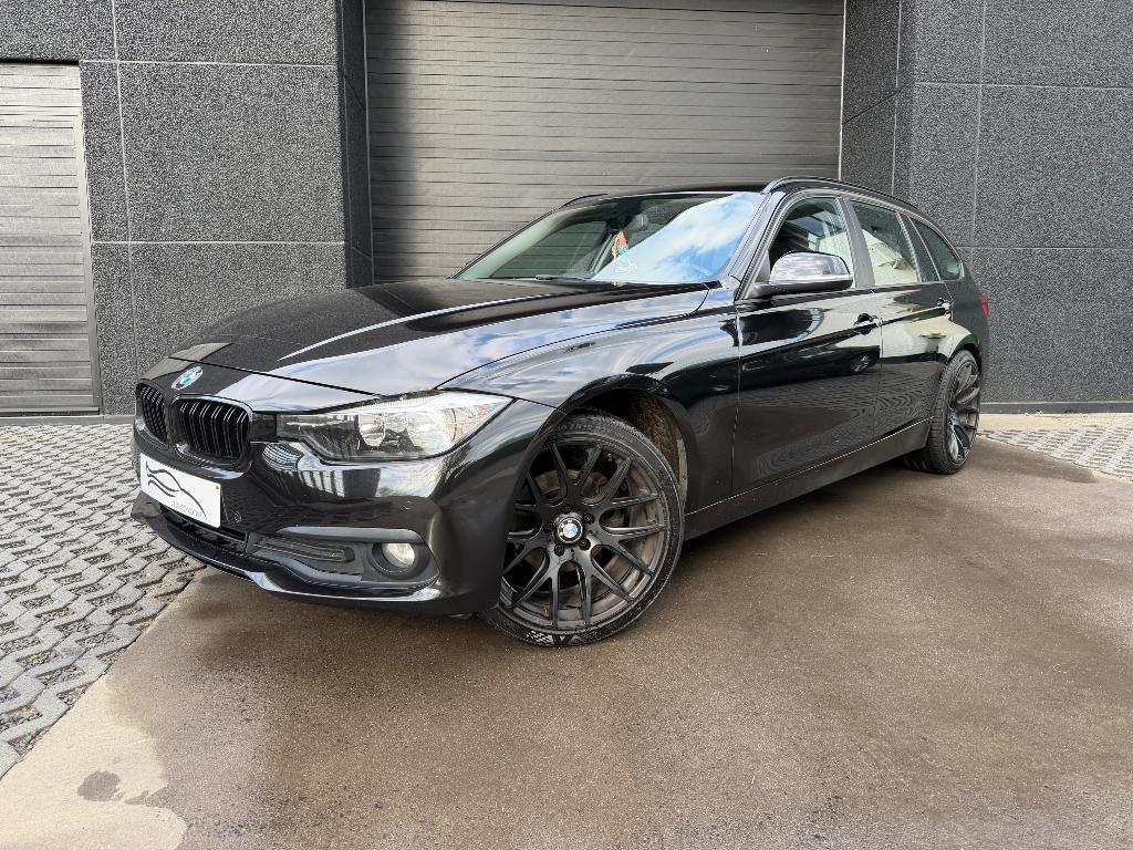 BMW 3 Serie | black pack | leder | 19” velgen | navi | pdc, Autos, BMW, Entreprise, Achat, Série 3, Air conditionné, Bluetooth