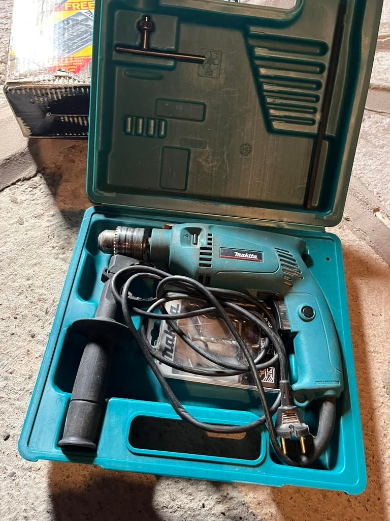 Makita HP1500K klopboormachine, Ophalen, Zo goed als nieuw, Boormachine