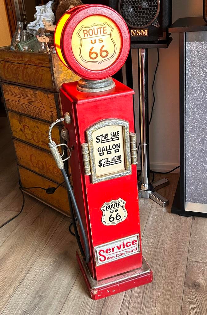 Kastje Route 66 benzinepomp met lamp, Ophalen, Gebruikt