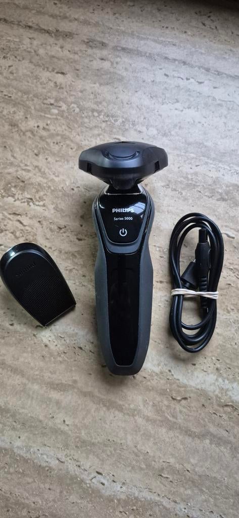 Philips 5000 oplaadbaar scheerapparaat, Elektronische apparatuur, Persoonlijke Verzorgingsapparatuur, Gebruikt, Scheren en Epileren