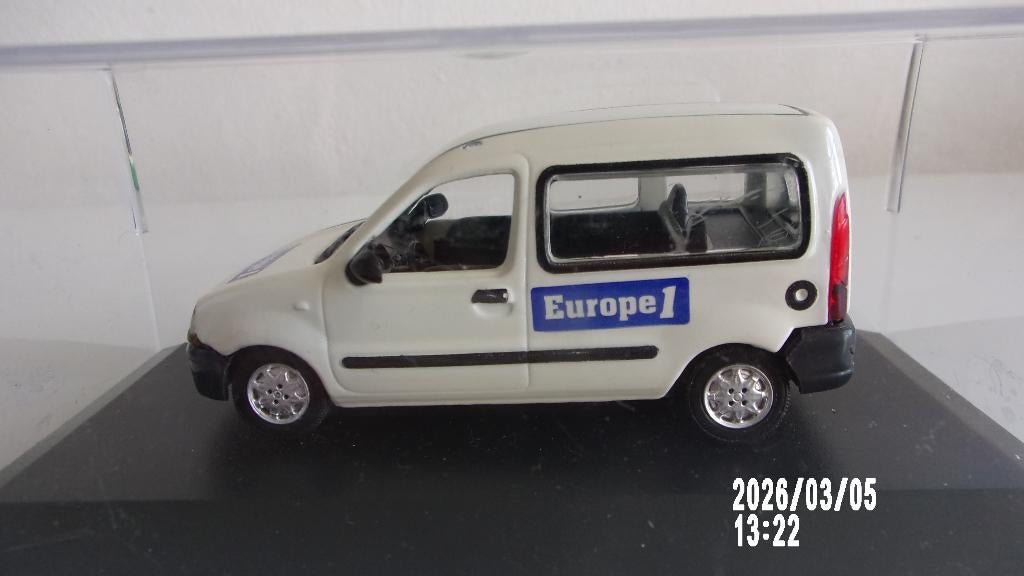RENAULT KANGOO "EUROPE1".SOLIDO 1/43 EXC ETAT,VITRINE, Hobby en Vrije tijd, Ophalen of Verzenden, Zo goed als nieuw, Auto, Solido