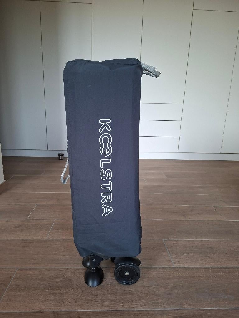 Reisbed grijs Koelstra, Enlèvement, Comme neuf, Lit de voyage