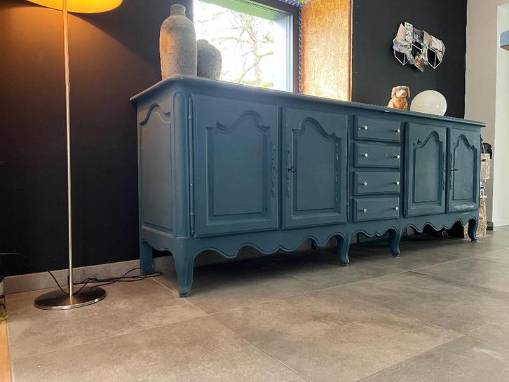 Grand meuble buffet, Maison & Meubles, Armoires | Buffets, Utilisé, Moins de 100 cm, 200 cm ou plus, 50 à 75 cm, Avec tiroir(s)