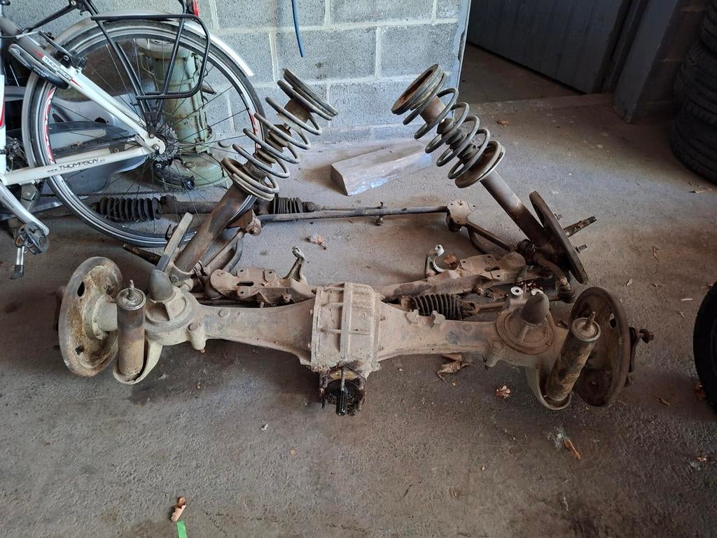 Essieux avant et arrière Peugeot 404c, Autos : Pièces & Accessoires, Enlèvement, Peugeot