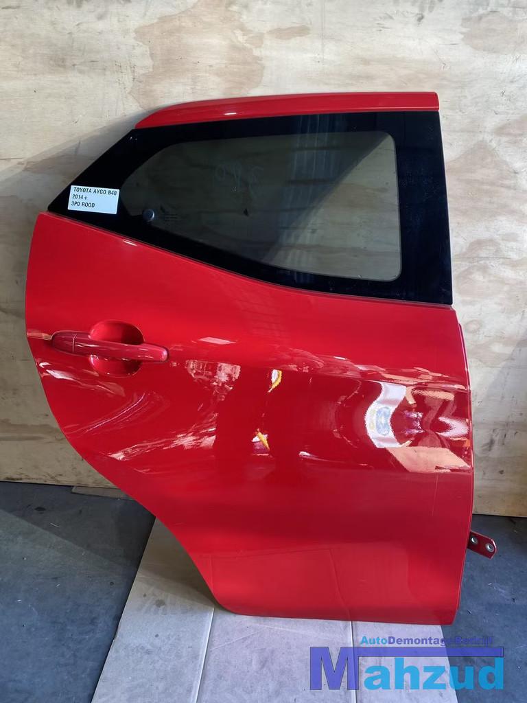 TOYOTA AYGO B40 Rood 3P0 rechts achter deur portier 2014+, Auto-onderdelen, Info@toyota.co.jp, Gebruikt, Deur, Achter