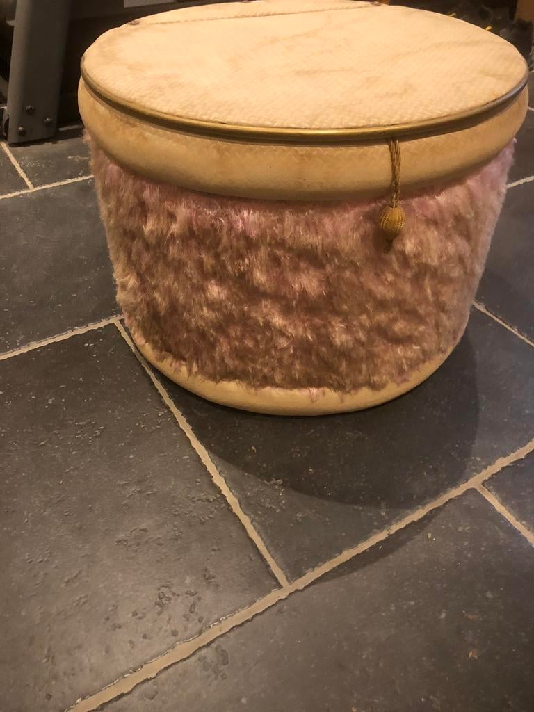 Antieke voetenbank, Ophalen, Gebruikt