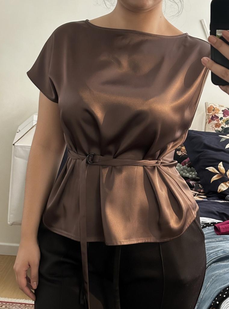 Top brun satiné Object  Ceinturé Neuf avec étiquette, Kleding | Dames, Jurken, Maat 38/40 (M), Bruin, Nieuw, Ophalen of Verzenden