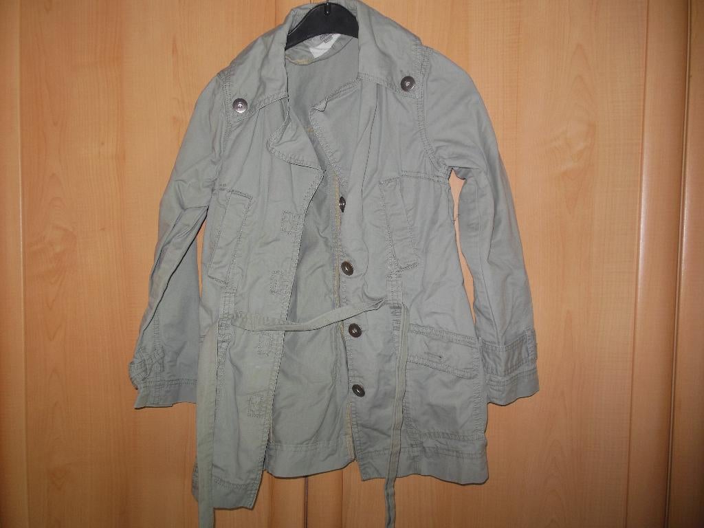 zomerjas Mila 128 in nieuwstaat, Enfants & Bébés, Vêtements enfant | Taille 128, Enlèvement ou Envoi, Comme neuf, Milla Star, Fille