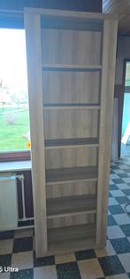 Boekenkast in goede staat, Ophalen