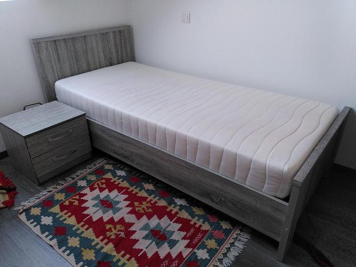 Chambre lit une personne, Huis en Inrichting, Slaapkamer | Complete slaapkamers, Zo goed als nieuw, Eenpersoons, Ophalen