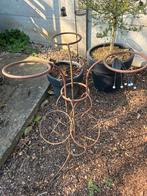 Roestige smeedijzeren plantenstandaard, Tuin en Terras, Ophalen, Zo goed als nieuw