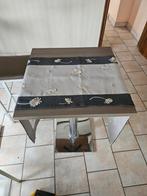 Verschillende kanten tafel lakens, Ophalen