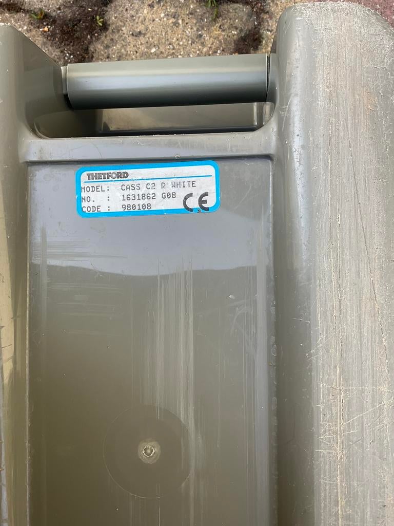 Wij zijn op zoek naar deze wc cassette, Ophalen, Zo goed als nieuw