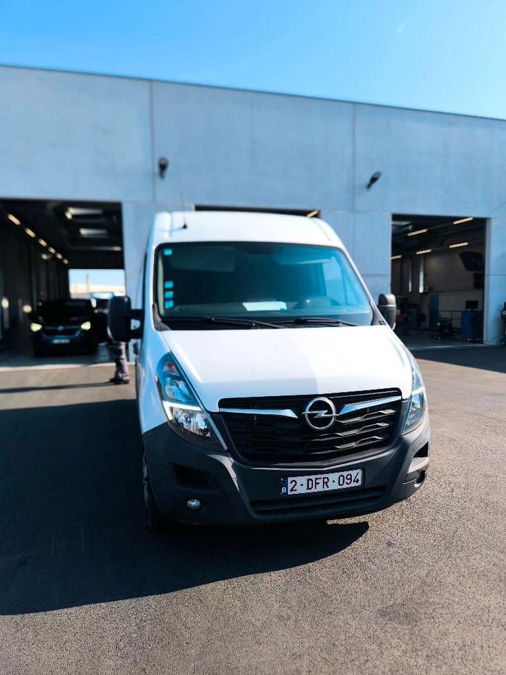 Opel movano met laadbrug, Auto's, Bestelwagens en Lichte vracht, Particulier, ABS, Achteruitrijcamera, Airbags, Airconditioning