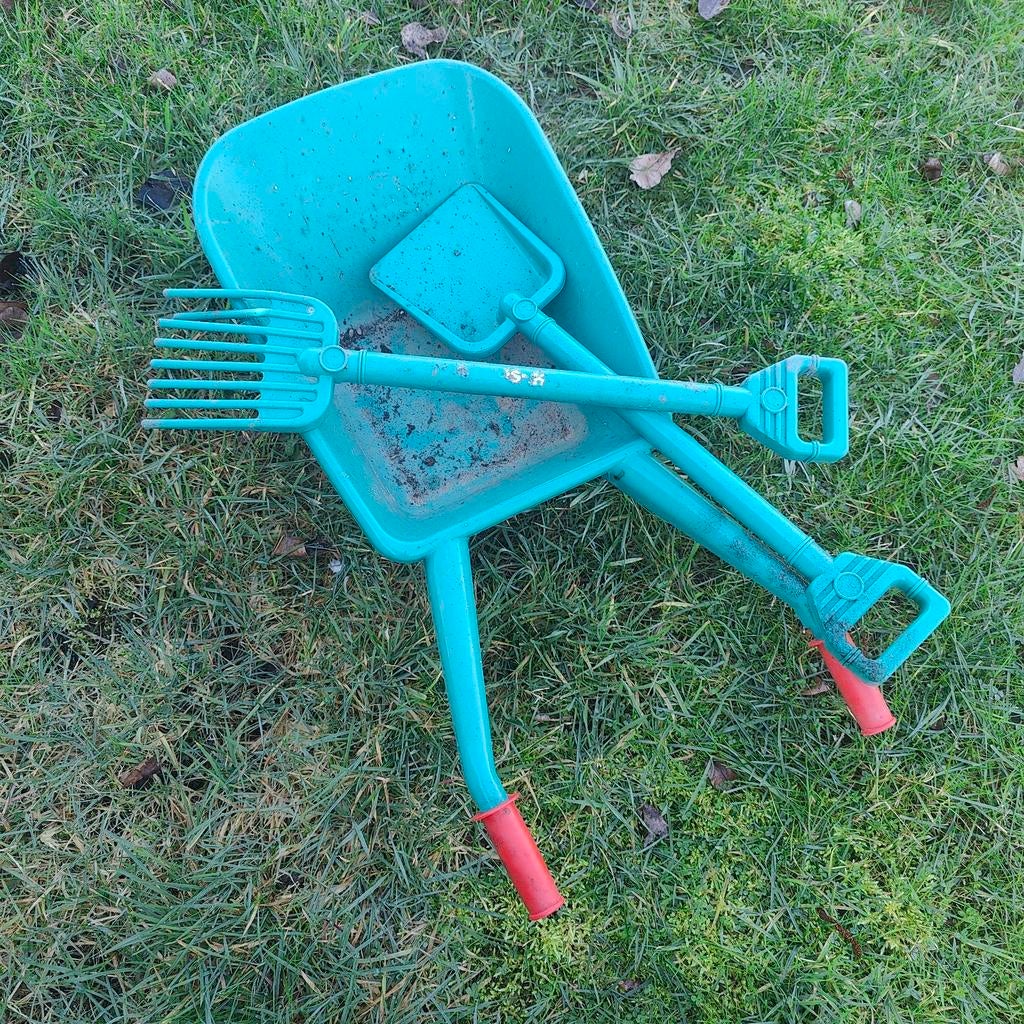 Tuinset voor kinderen, Ophalen