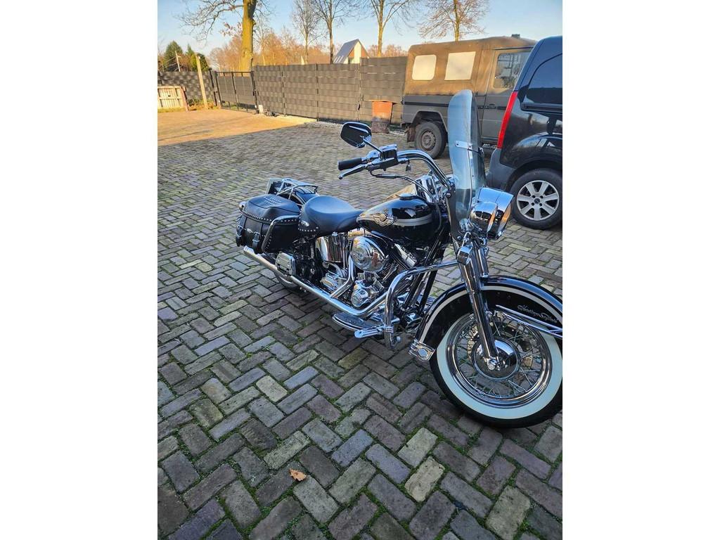 Harley Davidson - 88 FLSTCI Heritage Softtail, Motos, Motos | Harley-Davidson, Entreprise, Autre