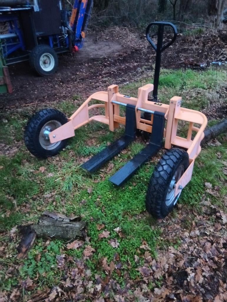 Ruw terrein transpalet, Ophalen