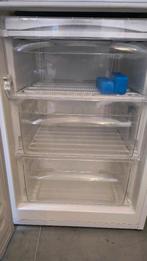 Diepvries tafelmodel in goede staat., Ophalen, Gebruikt