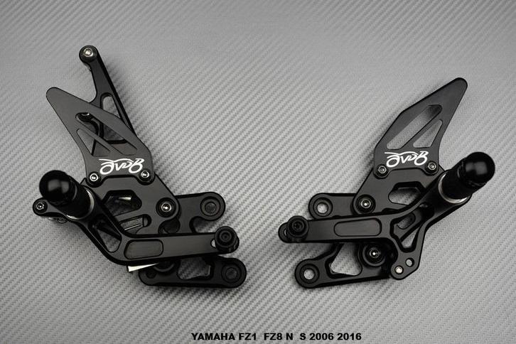 Platine Commandes Reculées YAMAHA FZ1 / FZ8 N / S 2006 2016, Motos, Accessoires | Autre, Neuf, Enlèvement ou Envoi