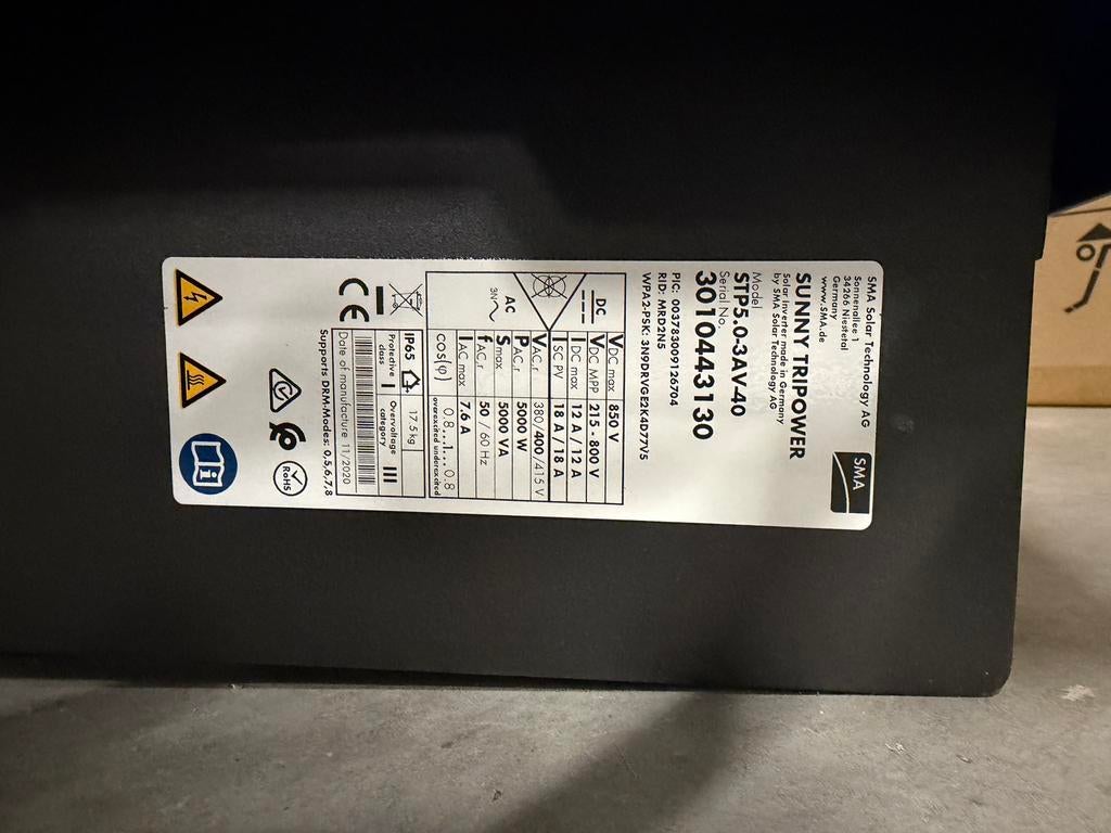 Omvormers te koop, Doe-het-zelf en Bouw, Ophalen, Zo goed als nieuw