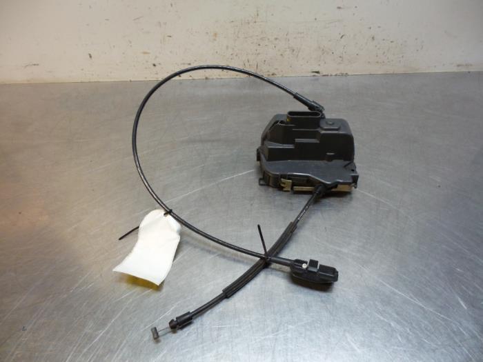 Serrure portière mécanique 4portes arrière droite d'un Re, Autos : Pièces & Accessoires, Carrosserie & Tôlerie, Renault, Utilisé