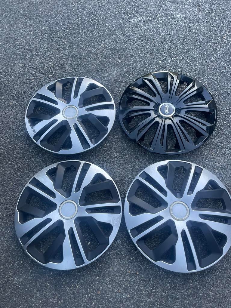 Ford fiesta 14inch velgen, Auto diversen, Wieldoppen, Ophalen, Zo goed als nieuw