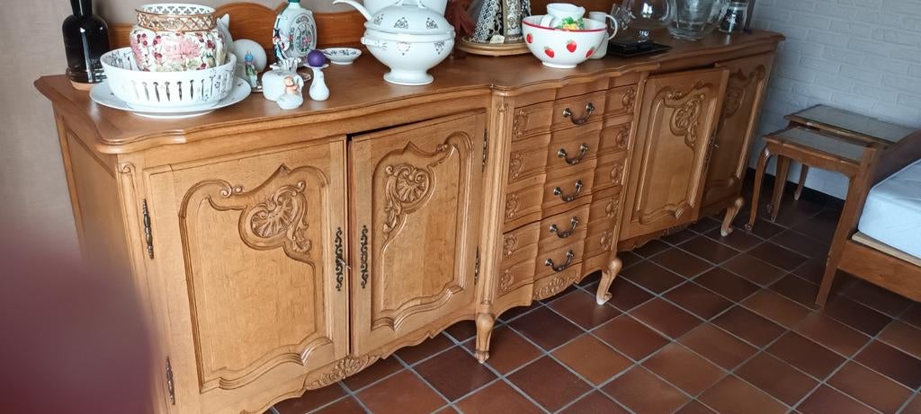 Lange, lage kast, Ophalen