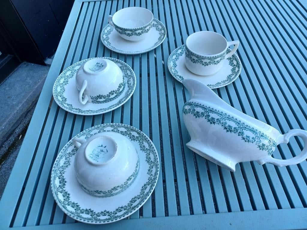 Boch Carlotta - tasses et crémier, Antiquités & Art, Antiquités | Services (vaisselle) pièces, Enlèvement ou Envoi