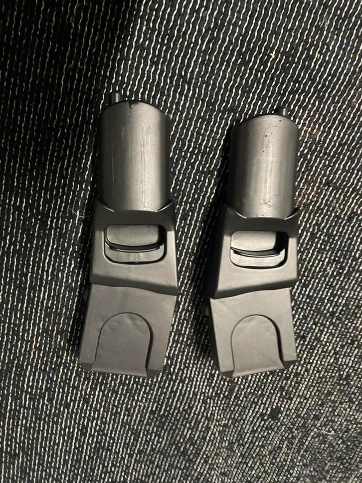 Adaptateur Maxi Cosi Zelia Trio pour Maxi Cosi, Enfants & Bébés, Sièges auto, Comme neuf, Maxi-Cosi, 0 à 13 kg, Isofix, Dossier amovible