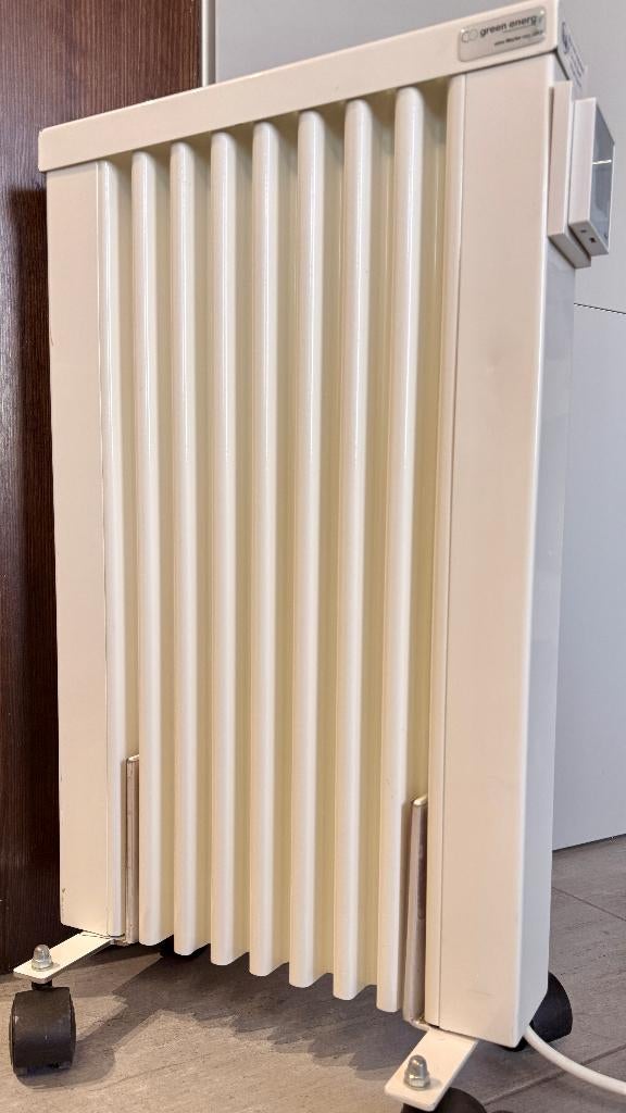 Radiateur électrique 650W connecté + support roulant, Enlèvement ou Envoi, 500 à 800 watts, Utilisé, Radiateur