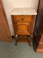 table de nuit, 70 cm ou plus, Moins de 45 cm, Enlèvement, Utilisé