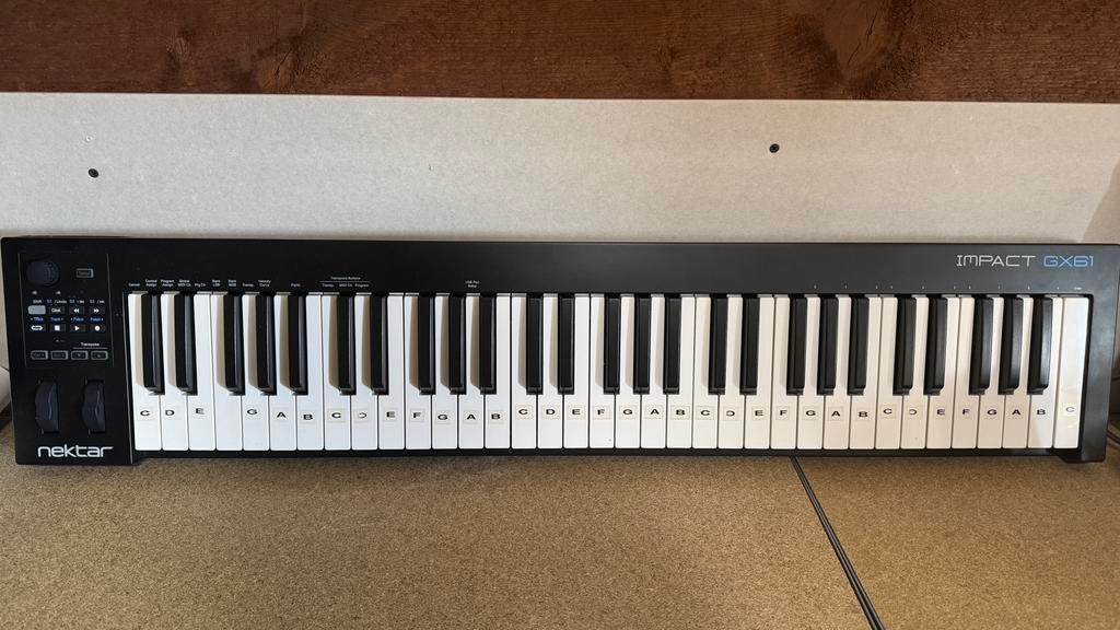 Nektar impact GX61 midi keyboard, Ophalen
