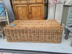 Grande table basse ou salon en rotin à l'état neuf, Enlèvement
