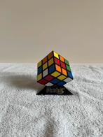 Rubik’s Cube + Staander, Hobby en Vrije tijd, Denksport en Puzzels, Ophalen of Verzenden, Zo goed als nieuw