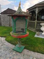 In zeer goede staat grote gepatineerde betonnen volière, Ophalen, Volière