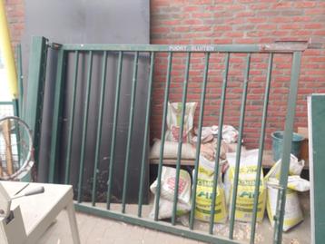 Metalen poort, Tuin en Terras, Tuinpoorten, Ophalen, Staal, 100 tot 150 cm, Zo goed als nieuw