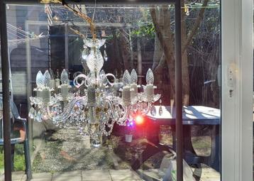 Kristallen en antieke luster beschikbaar voor biedingen