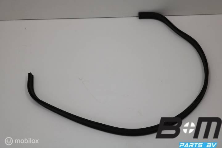 Parafaanrubber VW Touran 5T, Auto-onderdelen, Carrosserie, Gebruikt