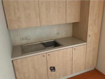 compacte keuken kitchenette ongeveer 3M beschikbaar voor biedingen