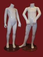 kinder - mannequins kindjes paspoppen op glasplaat, Enlèvement