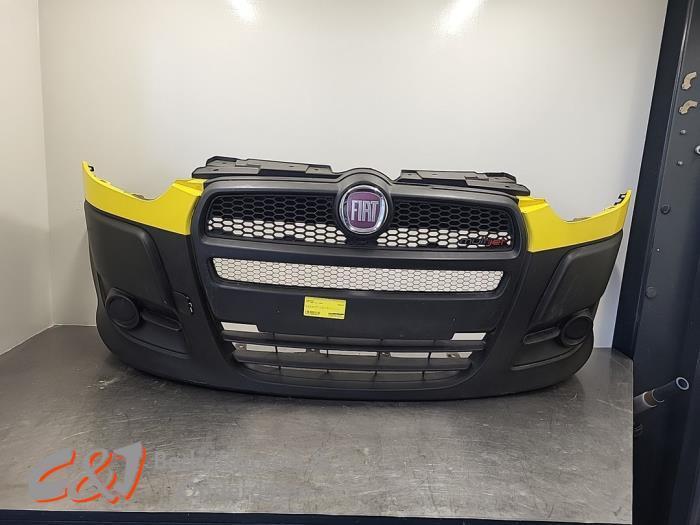 Voorbumper van een Fiat Doblo, Auto-onderdelen, Carrosserie, Bumper, Fiat, Gebruikt, 3 maanden garantie, Ophalen of Verzenden