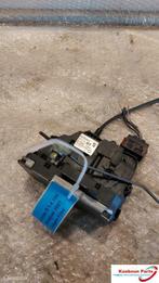 deurvergrendelingsmodule Opel Corsa D ('06-'15) linksvoor, Gebruikt, Opel, Ophalen of Verzenden, Opel