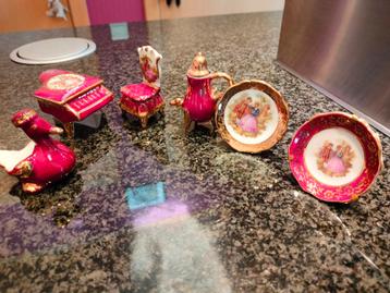 Limoges miniatuur porselein. Setje 1 beschikbaar voor biedingen