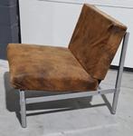 Lounge chair, lederen design stoel. frame verchroomd metaal, Huis en Inrichting, Fauteuils, Ophalen, Gebruikt, Metaal, 50 tot 75 cm