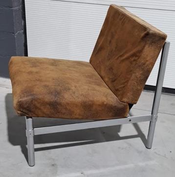 Lounge chair, lederen design stoel. frame verchroomd metaal, Huis en Inrichting, Fauteuils, Ophalen, Gebruikt, Metaal, 50 tot 75 cm